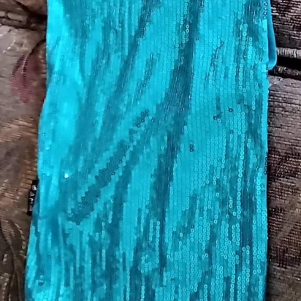 REDINGTON TURQUOISE SEQUIN SCARF, LIKE NEW